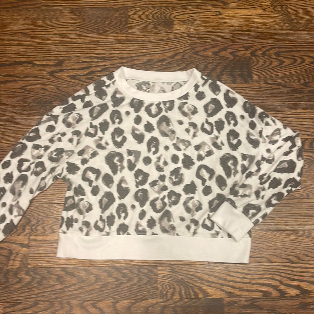 Z supply long sleeve cheetah shirt